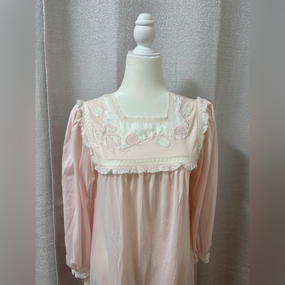 Sara Beth Vintage Nightgown Blush Pink Lace Embroidered Bow Women’s S 90s Dress - Picture 2 of 11